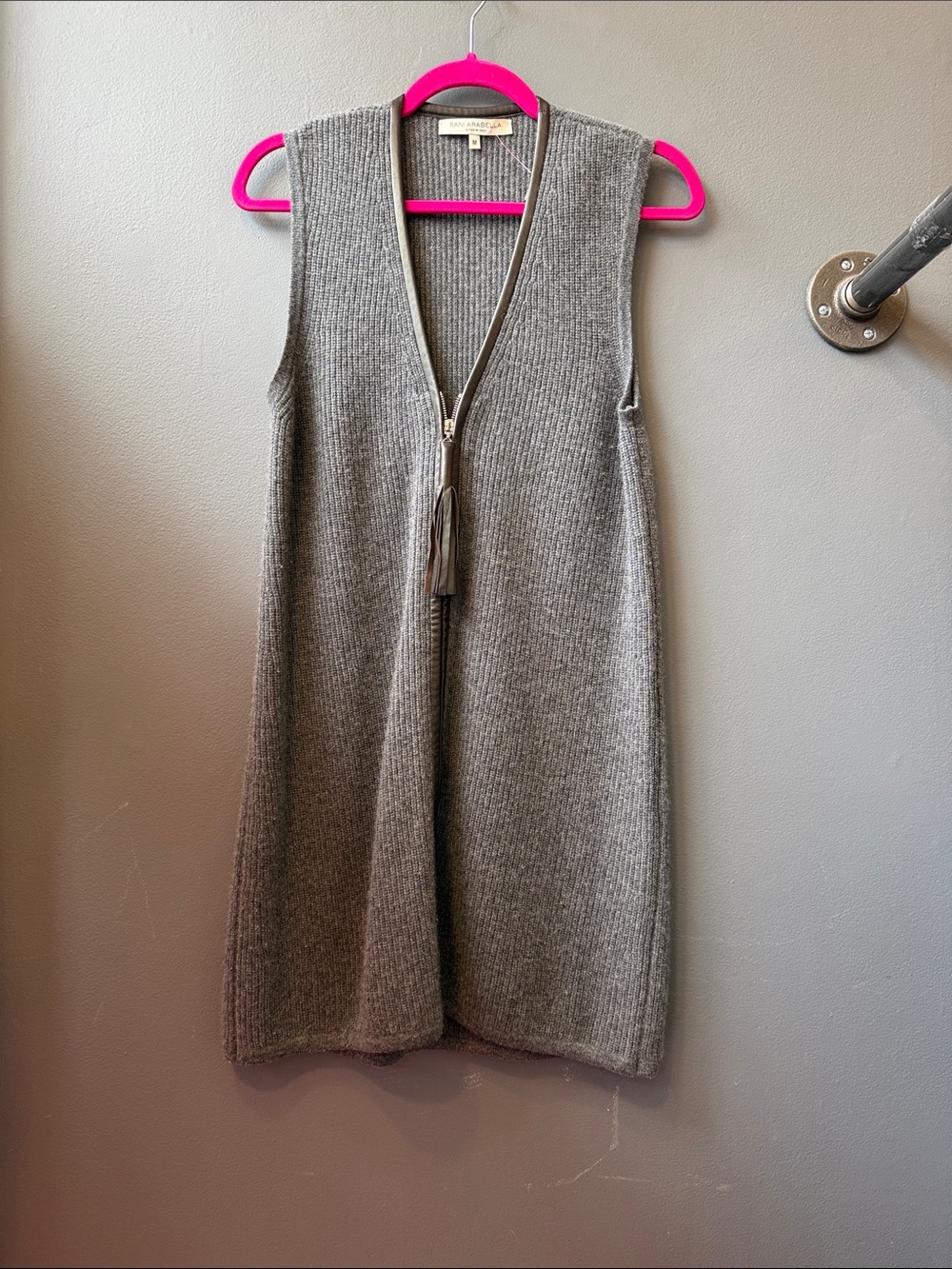 100% cashmere Rani Arabella ribbed vest